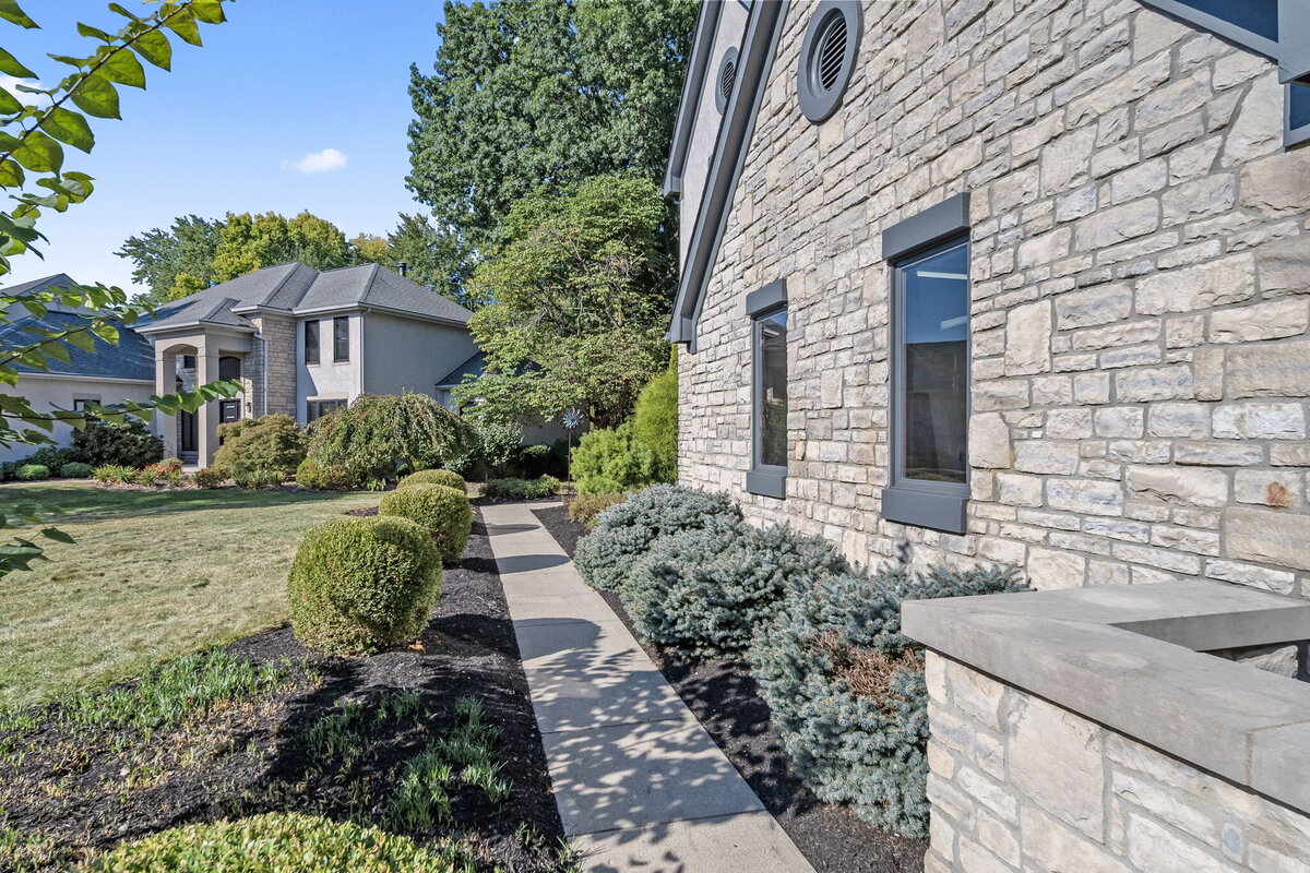 5-web-or-mls-A7407614