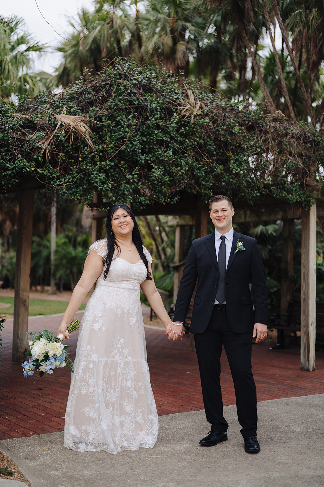 arron-mcneile-photo-gizella-kopsick-park-elopement-chantilly-chic-celebrations-7