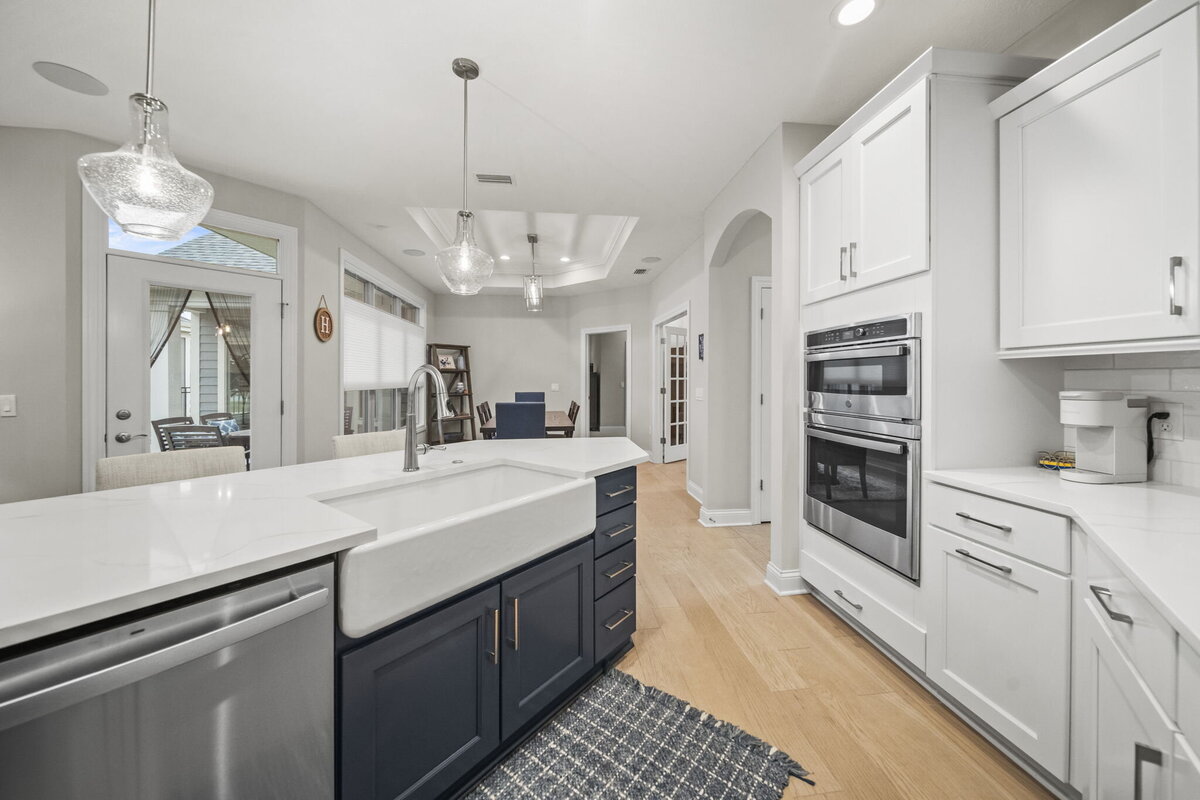 19-web-or-mls-A7403656