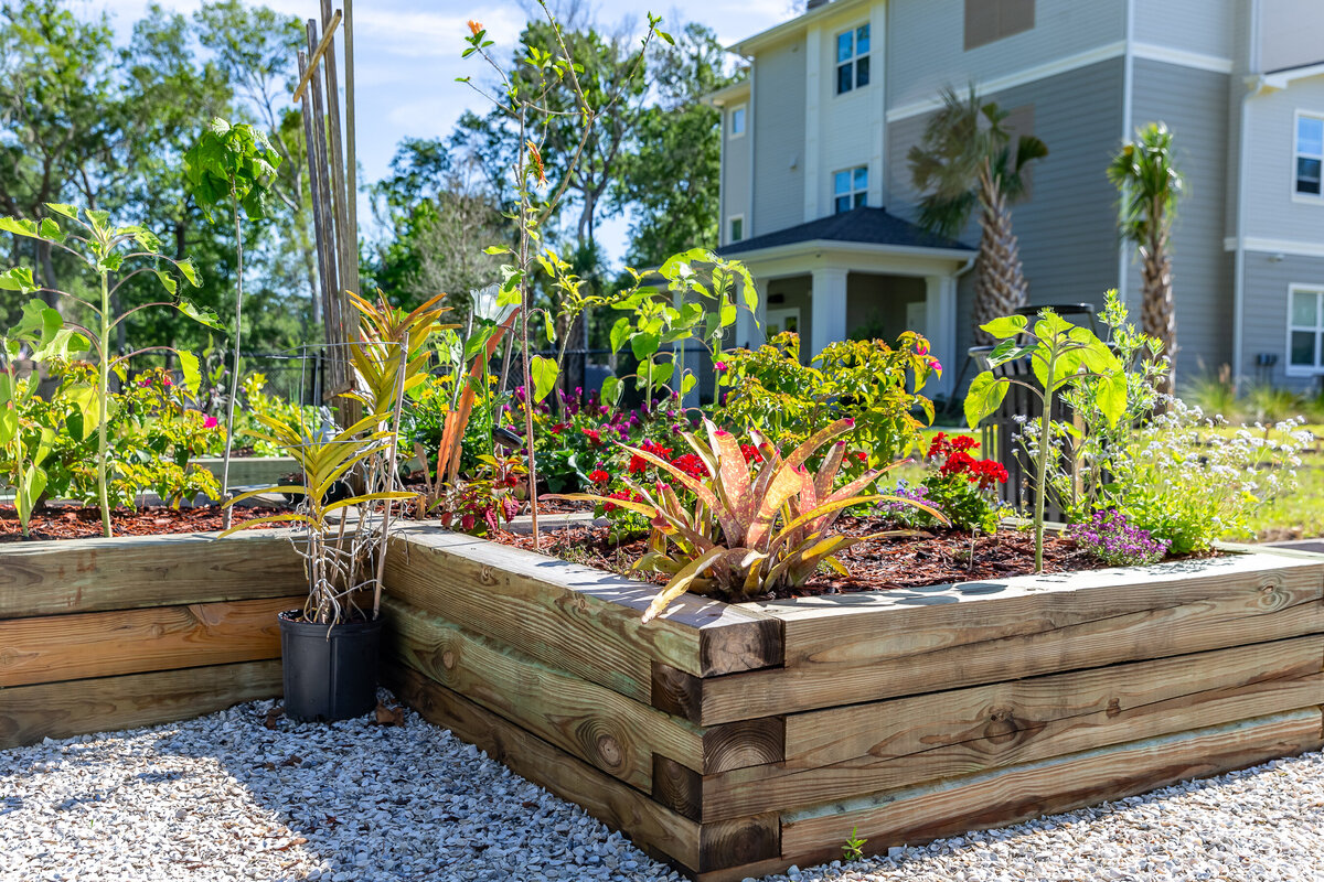 042324ROCHESTERPARK-21