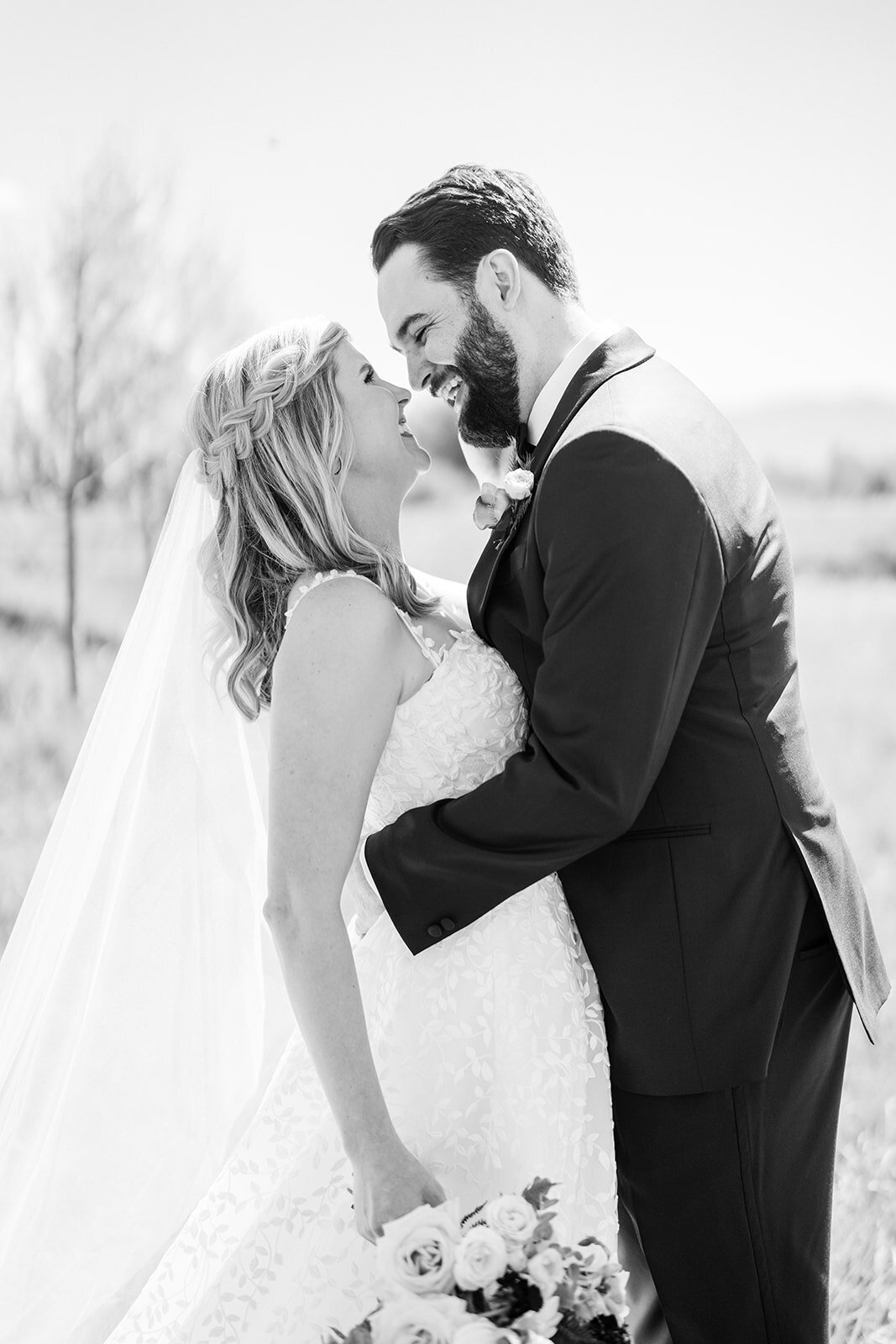 river-bottoms-ranch-september-fall-park-city-wedding-pepper-nix-2331-1282bw
