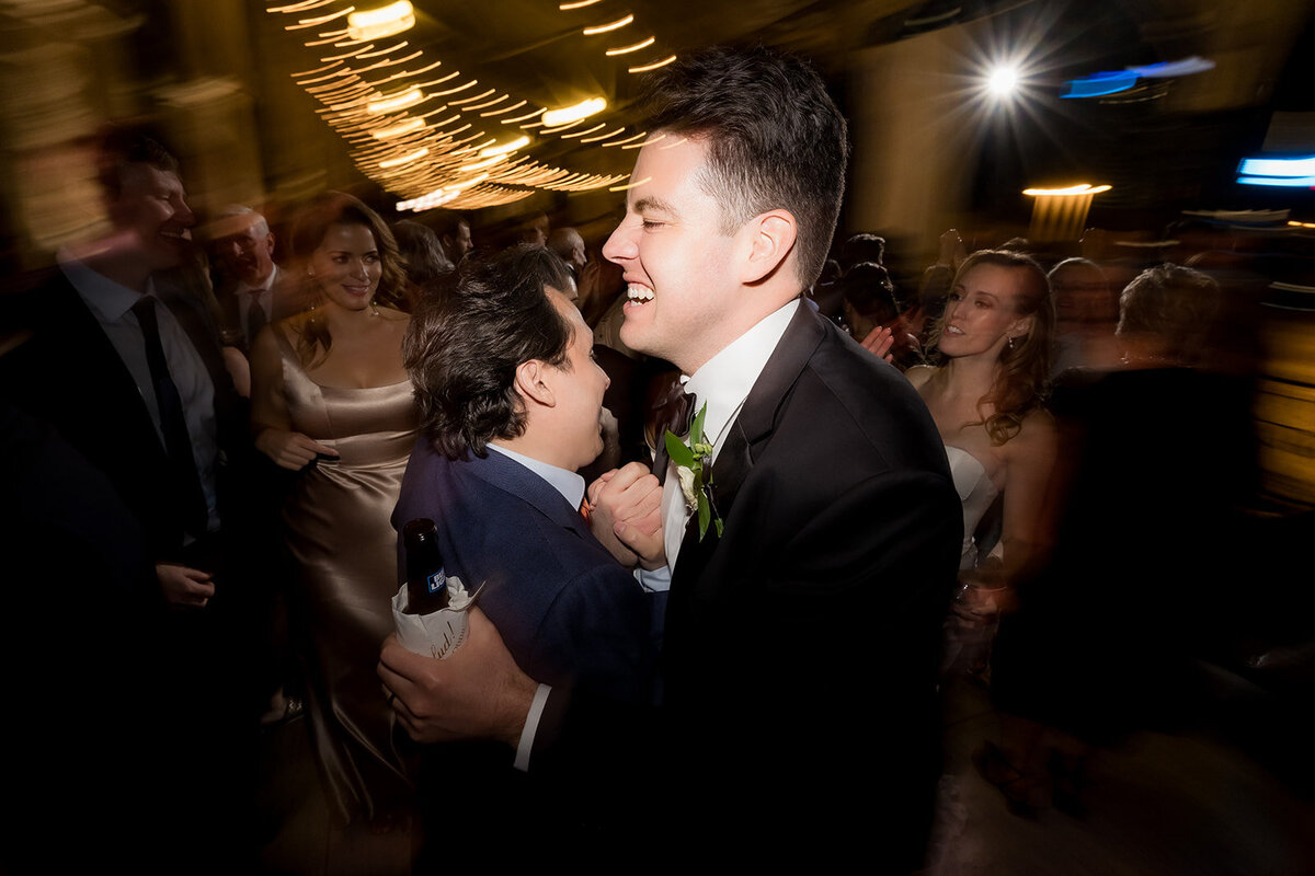 Ed and Aileen Photography Chicago Illinois Digital Film Wedding Engagement Photographers Destination Union Station Nashville61