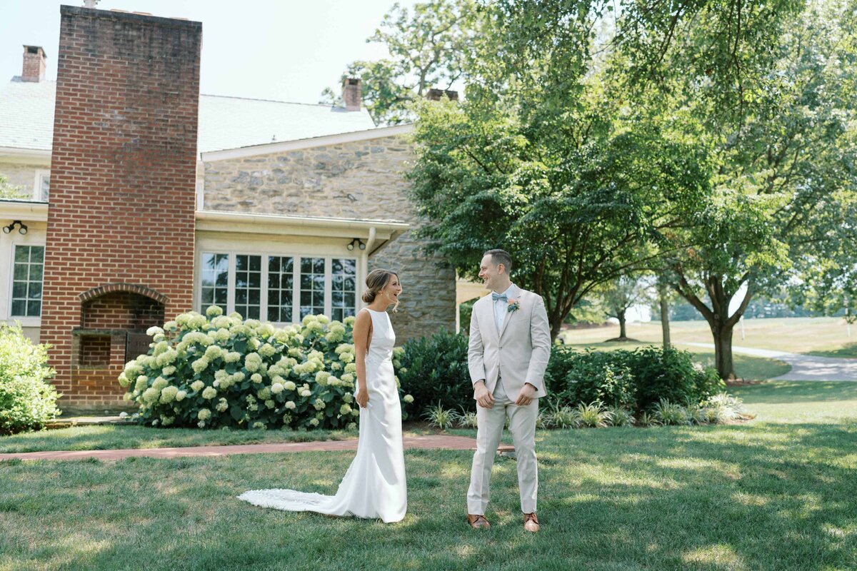farm-at-eagles-ridge-lancaster-wedding-036