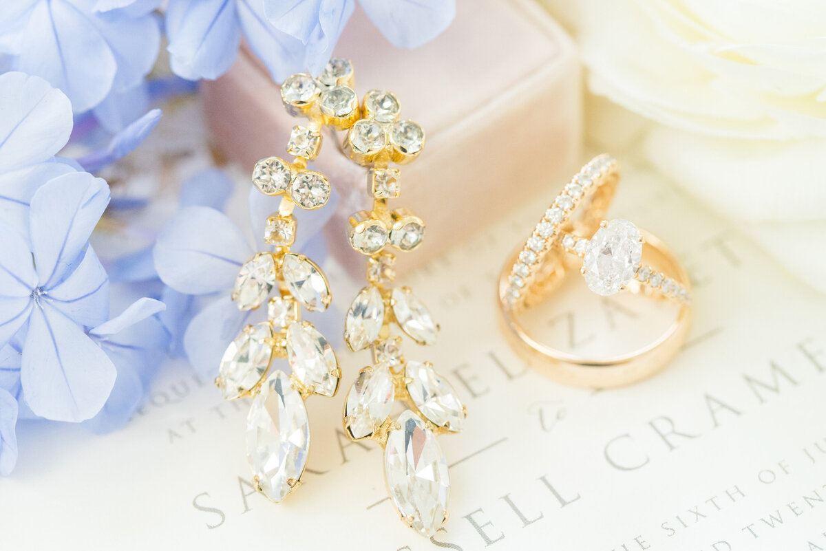 Dana Cubbage Weddings Photography Engagement Photographer Charleston South Carolina Luxury High End Destination Travel Bright Colorful Light Airy Chicago New York Los Angeles Weddings Photo20