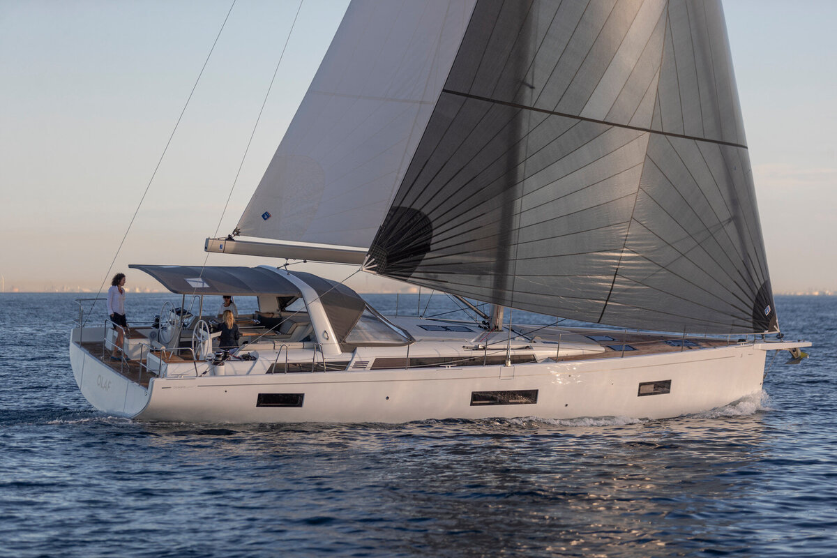 beneteau-oceanis-yacht-54-cover
