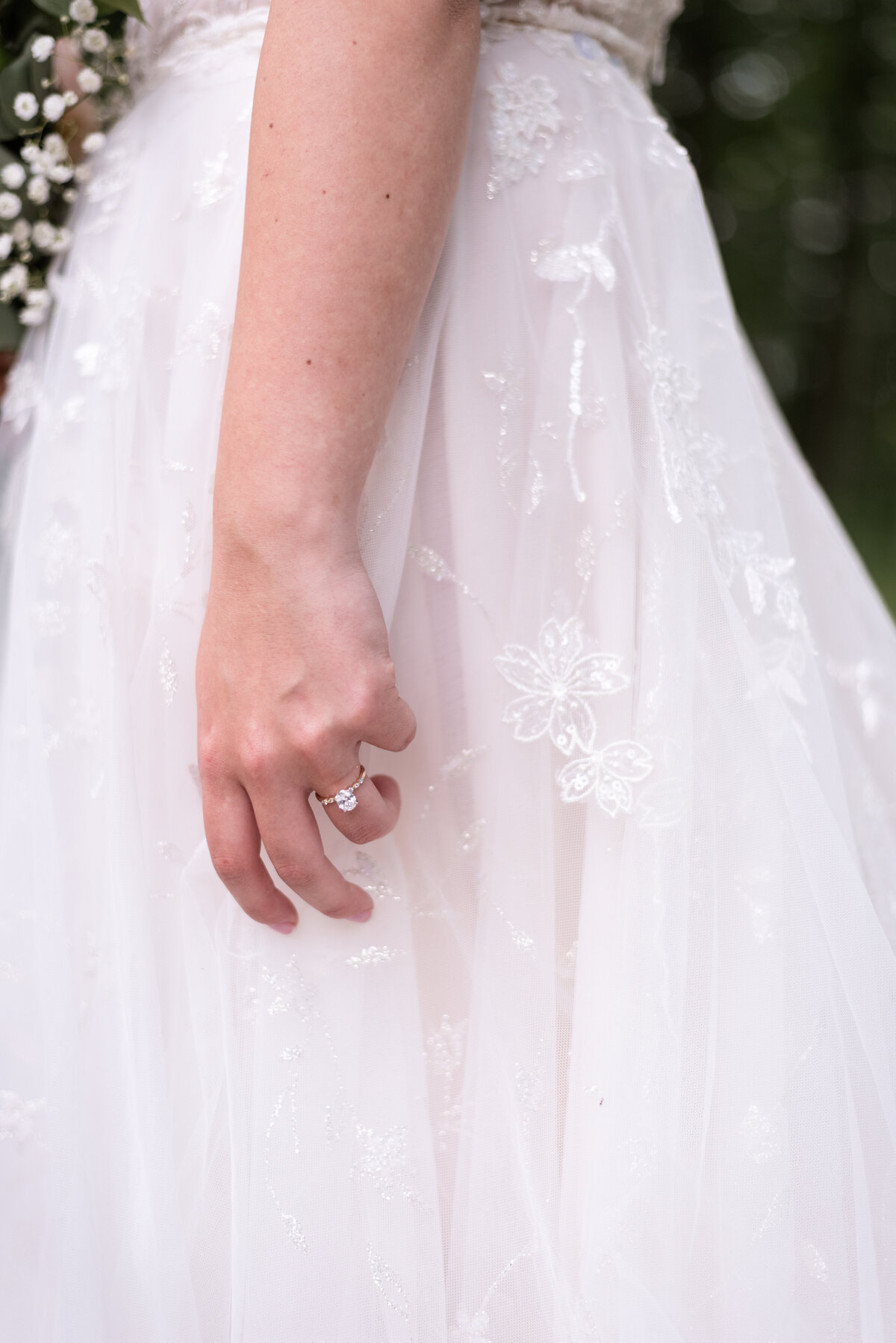 bride wedding ring photography