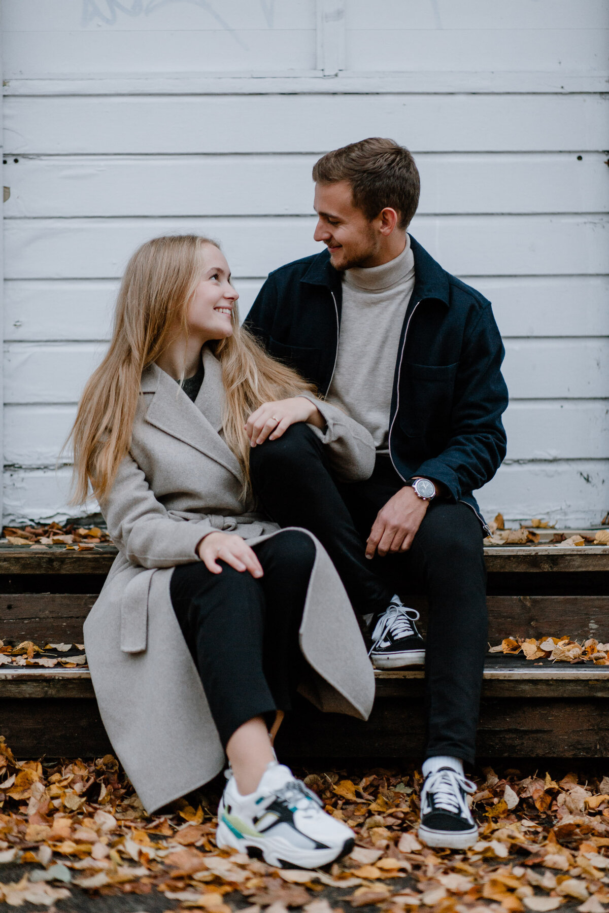 forlovelse_parfoto_charlottechristensen_Oslo_Sthanshaugen_høst-08