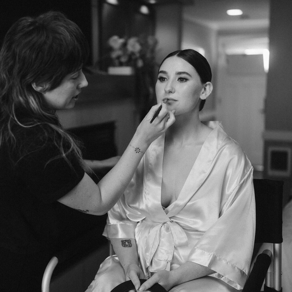 Bride getting ready before her Oregon elopement