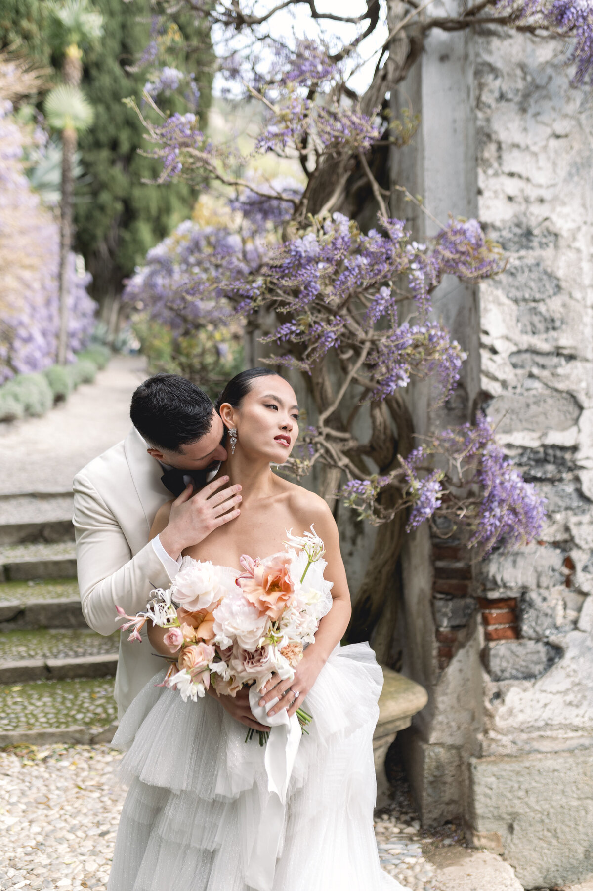 Dimos Bablis Studio Luxury Wedding Photographers Greece and Italy Santorini Wedding Villa Cipressi pastel  _063