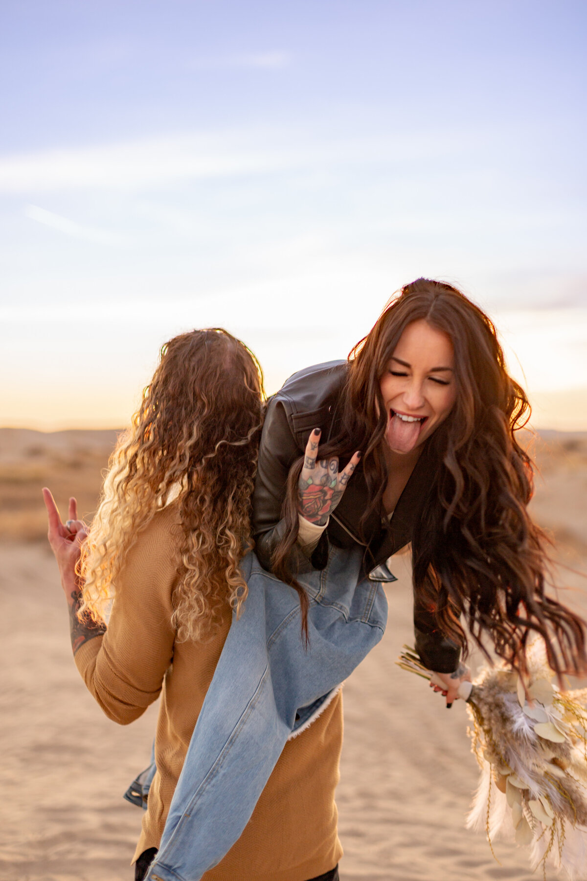 utah-little-sahara-sand-dunes-elopement-02