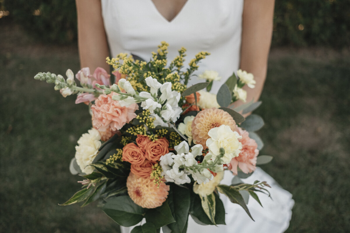 colorful-bridal-bouquet-with-dahlia-connecticut-wedding-flowers