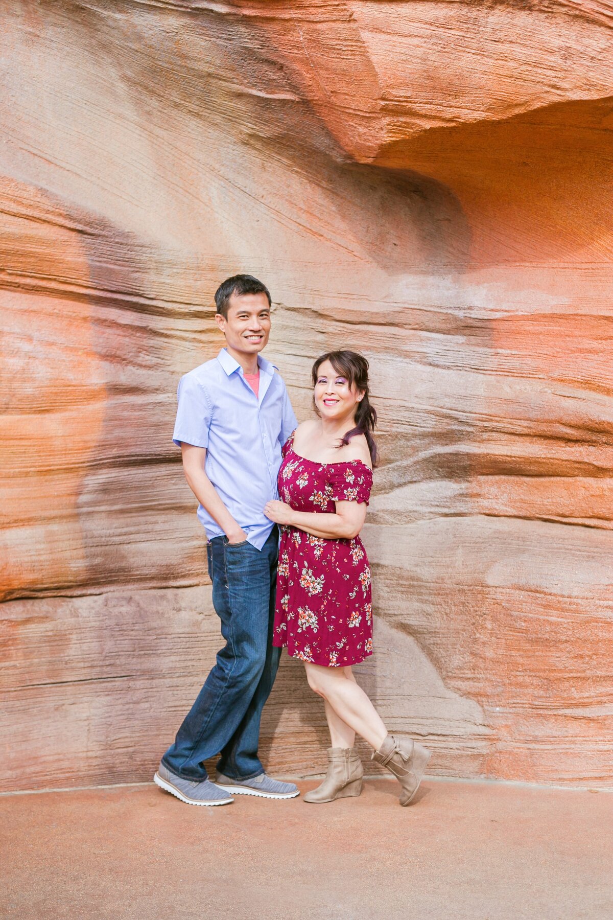 Disneyland-Engagement-Session-0015