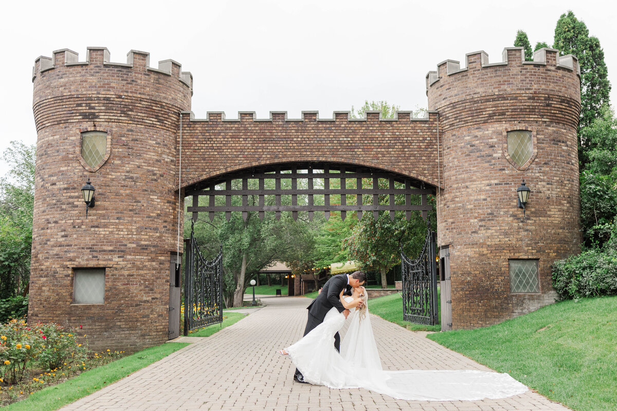 Leah Rohde Photography Traverse City Wedding Photographer Northern Michigan Engagement Weddings Lifestyle Photographer Photography Educator Photography Education45
