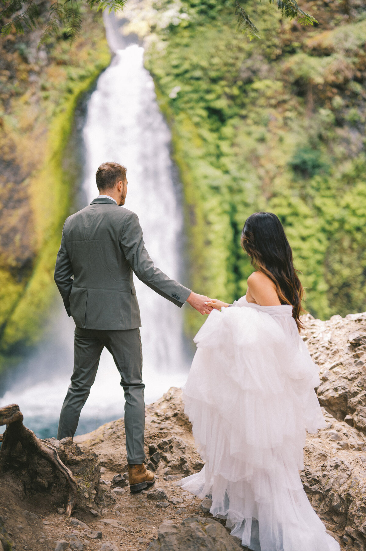 wahclella-falls-oregon-elopement-1