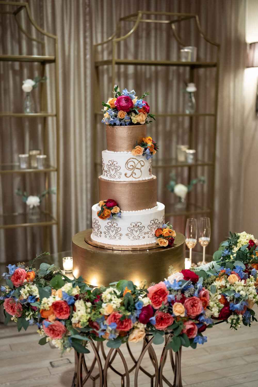 Southern Oaks cake table