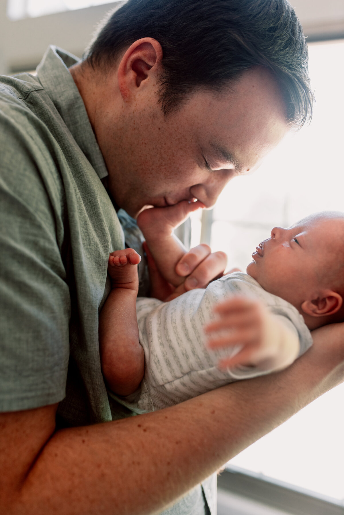 dad with his newborn son