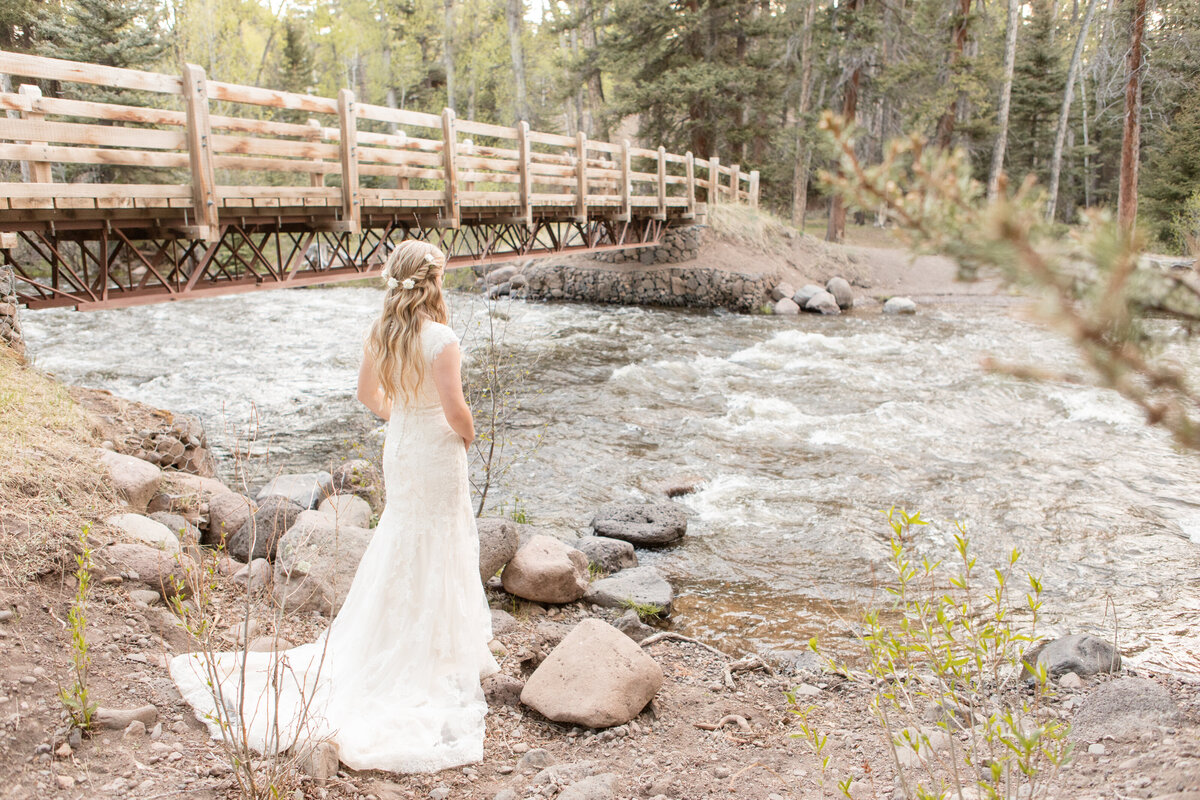 Ciara & Taylor bride and groom favorites-25