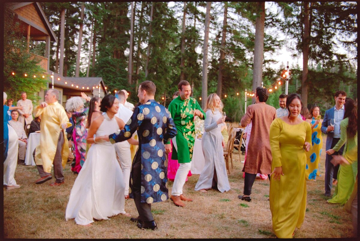Jess-Buckley-Documentary-Wedding-Photographer-Film-13