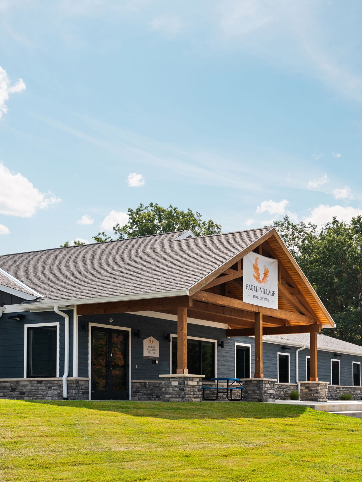 62-web-or-mls-A7403536