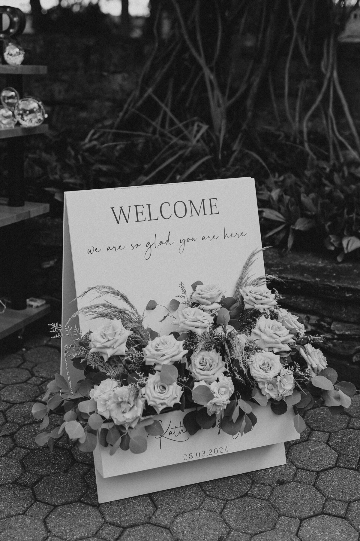 wedding-flower-box-welcome-sign-connecticut-wedding