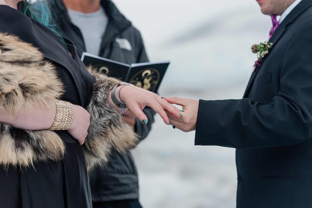 exclusive-glacier-elopement-alaskaSoul-and-Sky-Weddings-Soul-and-Sky-Weddings 41_1