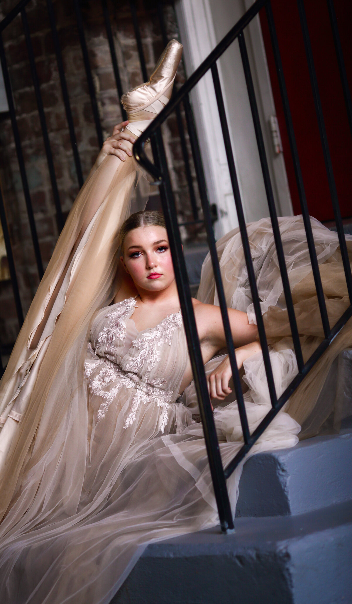 savannah-classy-boudoir-glamour-ballet-portrait-07