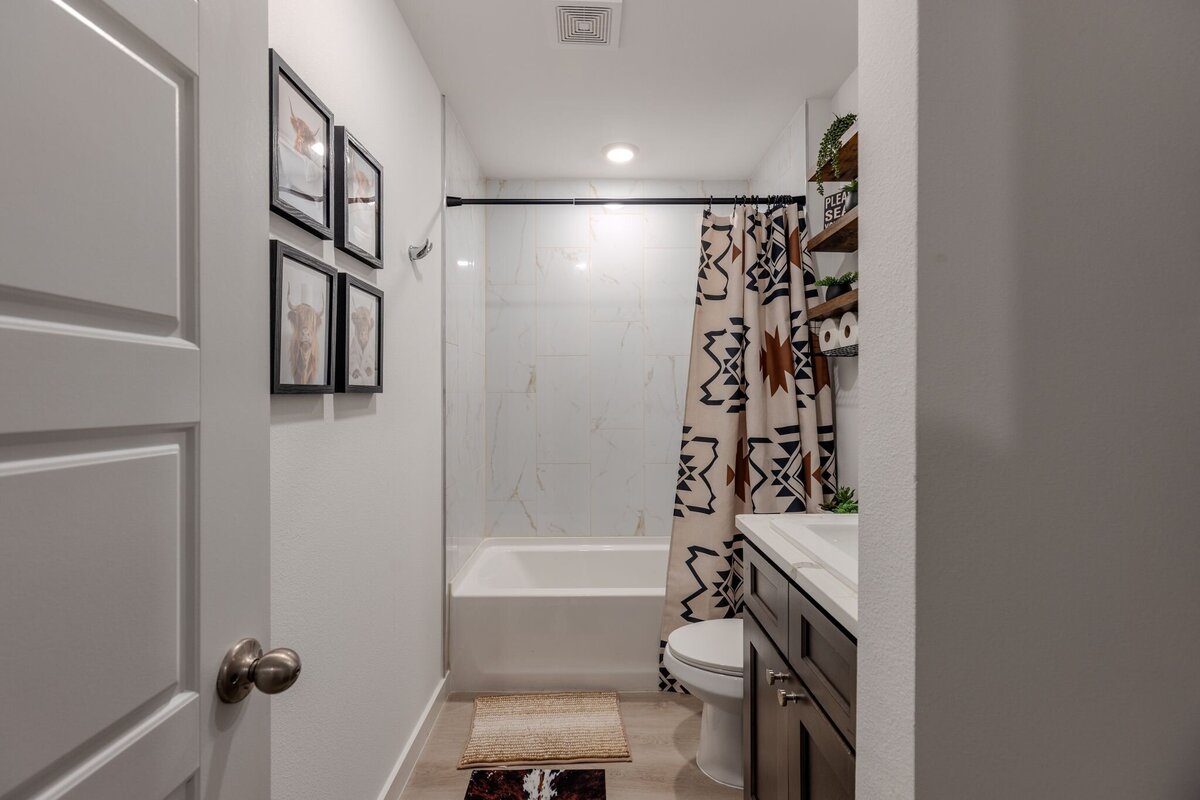 9_806 Hideout-0768-HDR