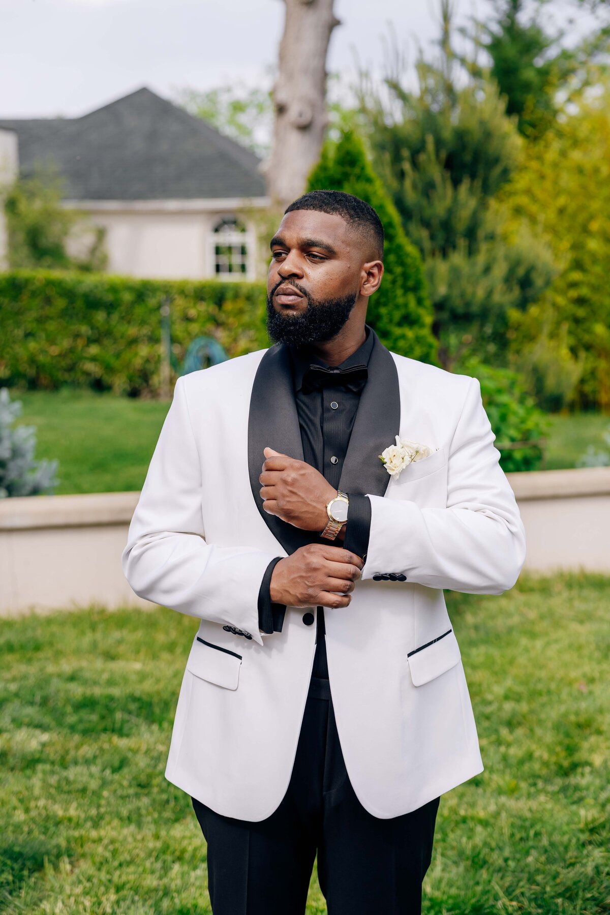Groom-133