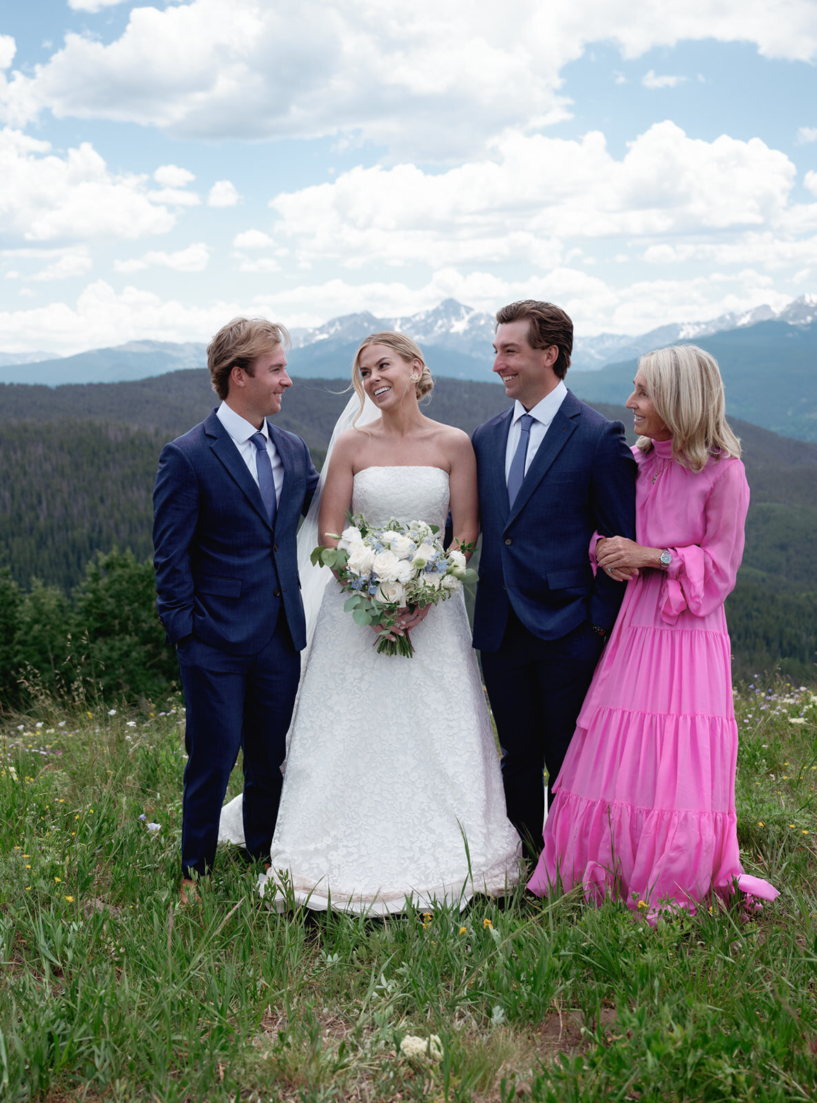 LaurenCorbinWeddingPreviews33