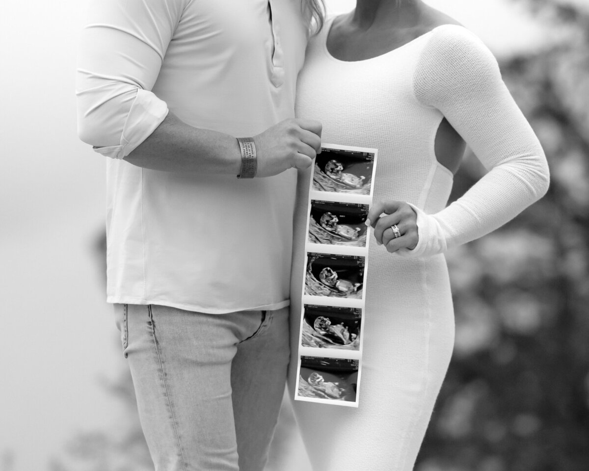 austin-pregnancy-announcement-photographer-1