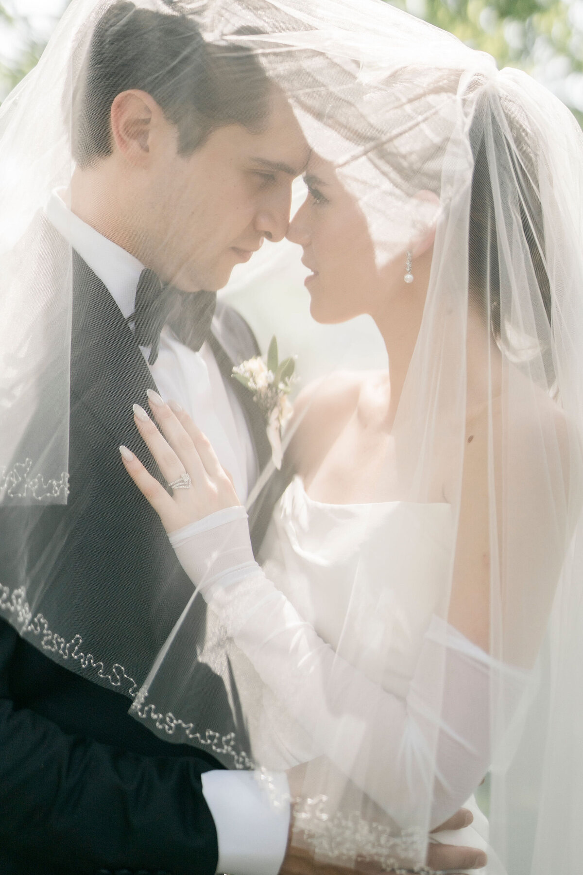 093-Cinematic-Editorial-Wedding-Toronto-Doctors-House-Lisa-Vigliotta-Photography