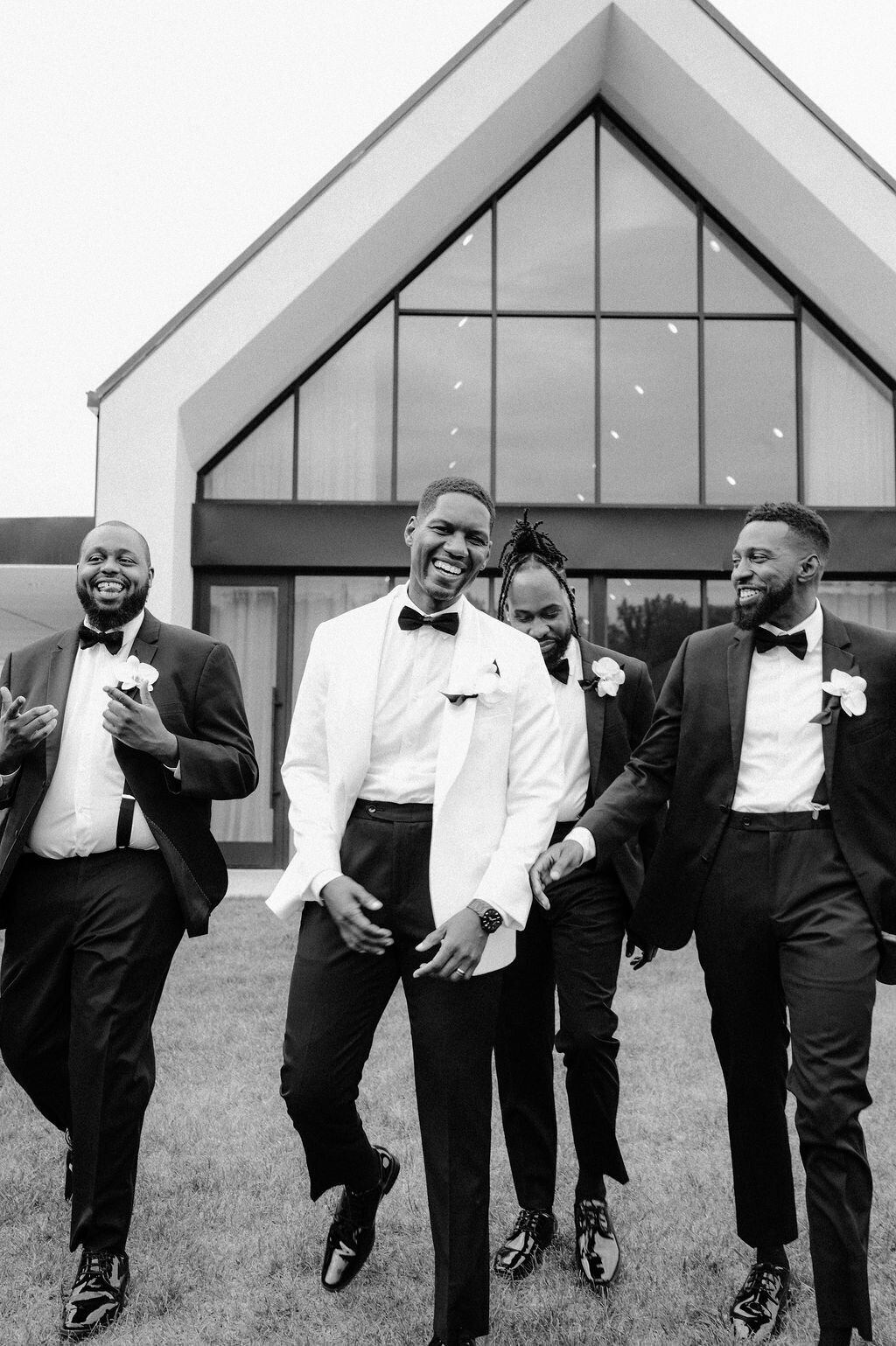 Youngs-Wedding-Sneak-Peeks-0090