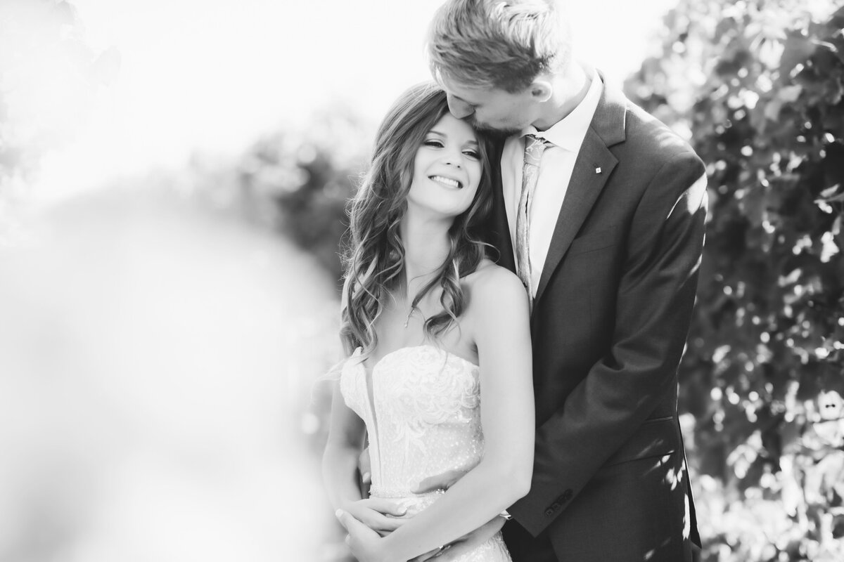 Alexa and Jake - Trius Winery Wedding - Sandra Monaco Photography-550