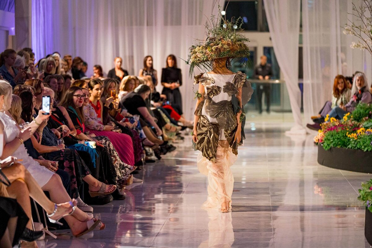 fashion-show-production-milwaukee-art-museum