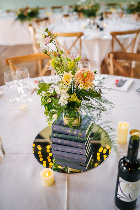 Wedding table flowers