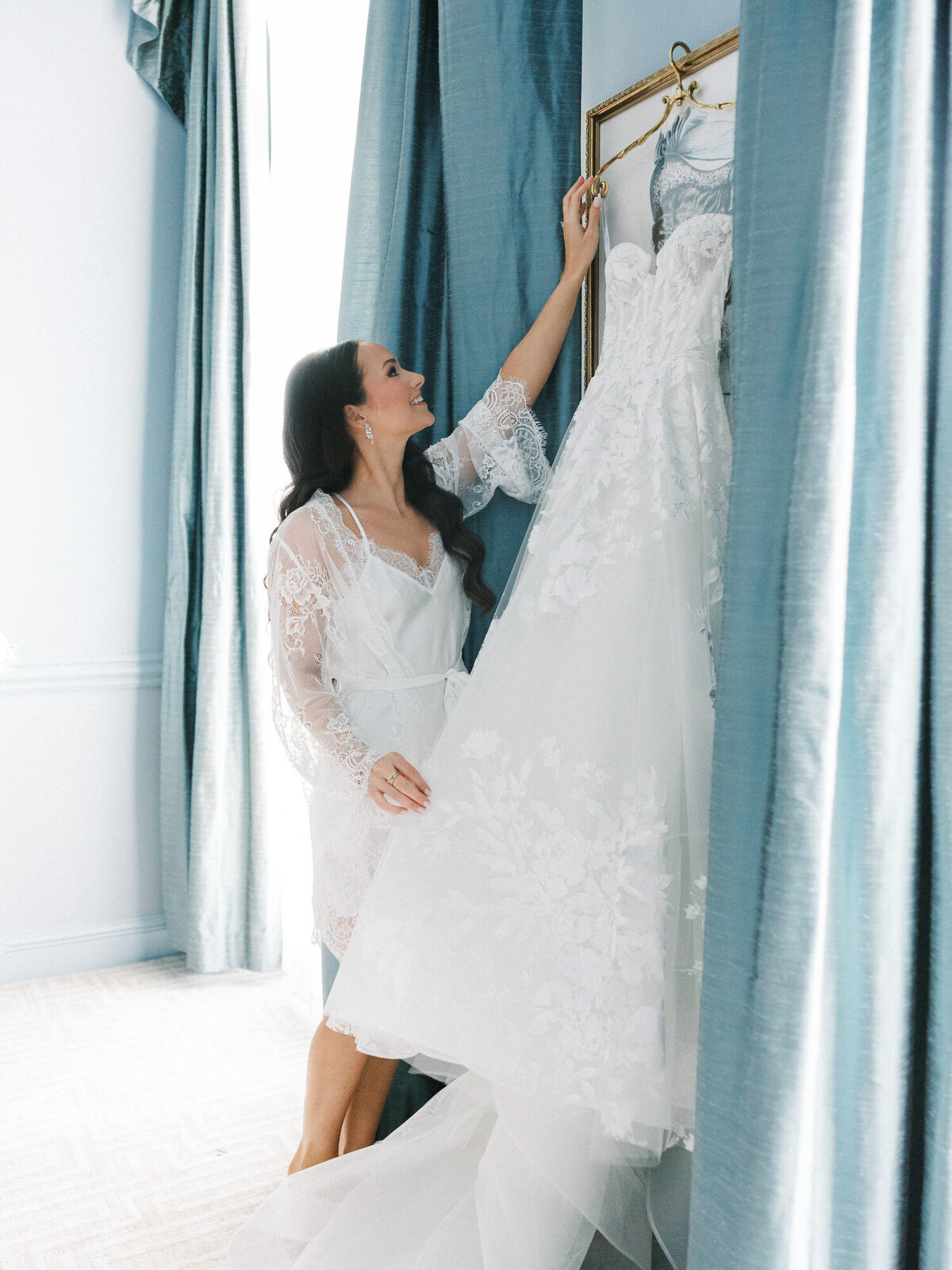 anne-troxel-photography-luxury-pittsburgh-wedding-nemacolin-woodlands-lgbtq-light-and-airy-25