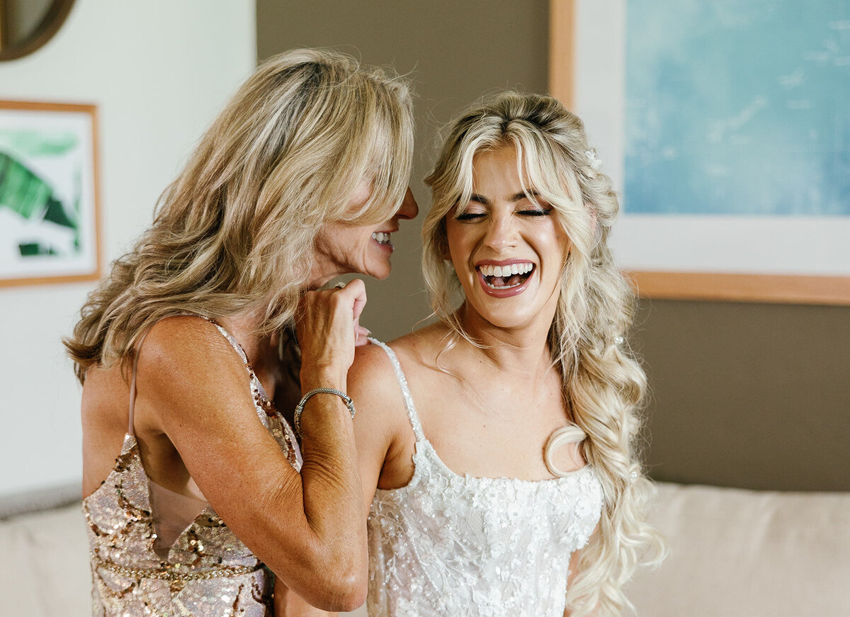 A heartfelt moment between Brenda and her mother before the ceremony at Cheeca Lodge.