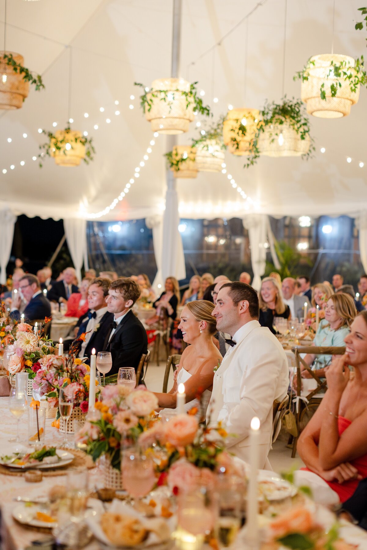 guests-cheering-during-speeches