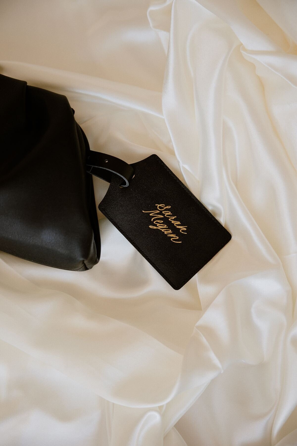 engraved-luggage-tags-2