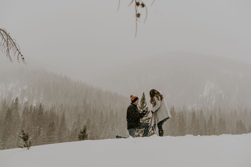 breckenridge_golden_sleigh_rides_proposal_engagement_colorado_snow_wyoming_oregon-0014