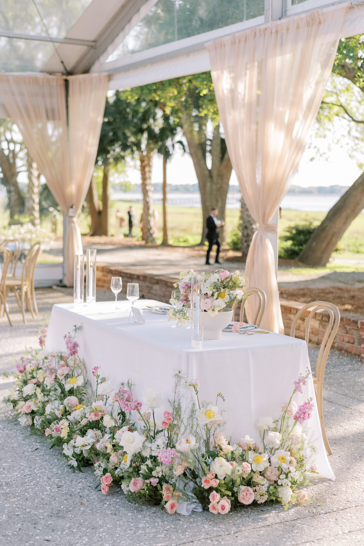 Springtime Lowndes Grove Wedding in Charleston (16)