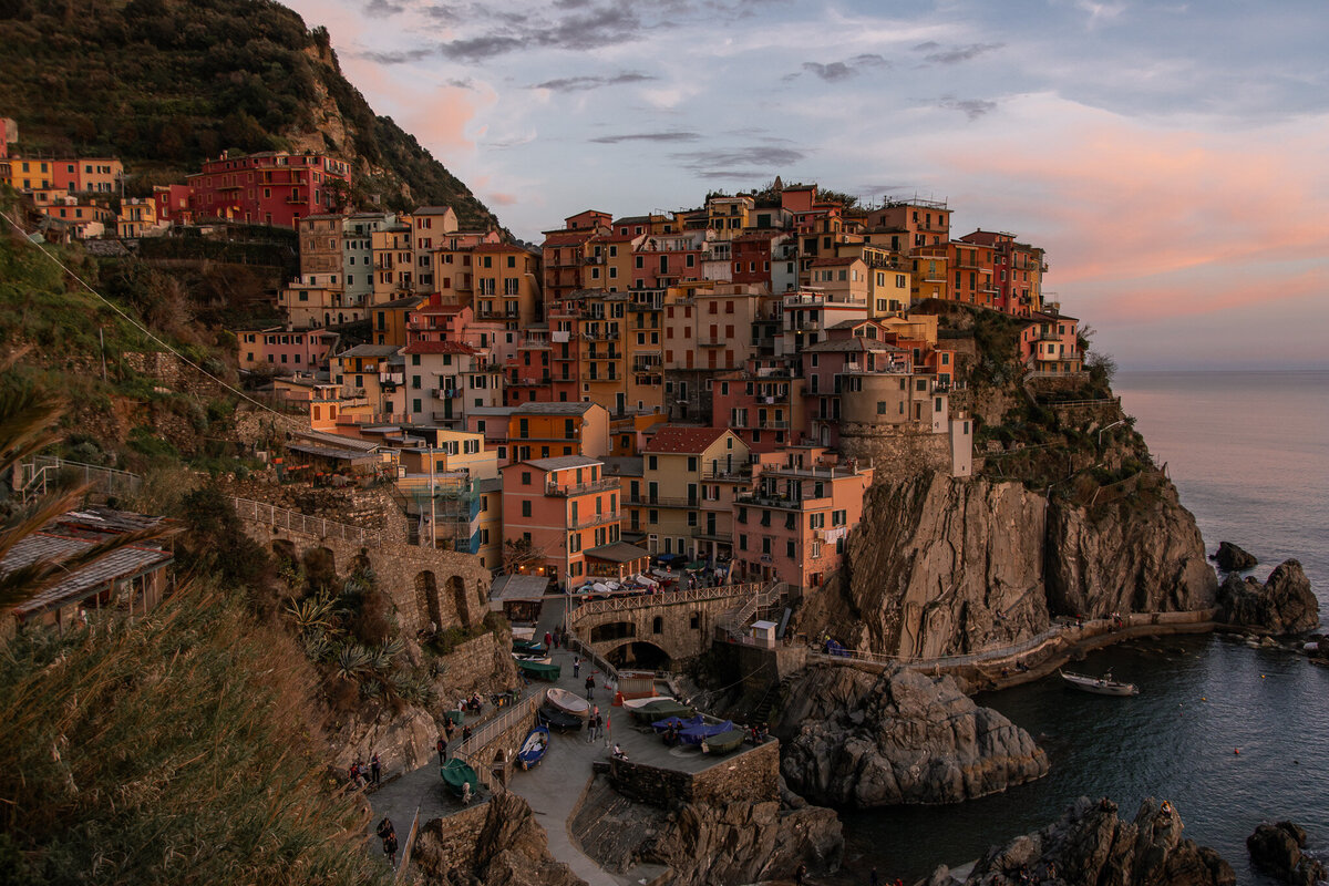 Cinque Terre Travel Guide Manarola at Sunset