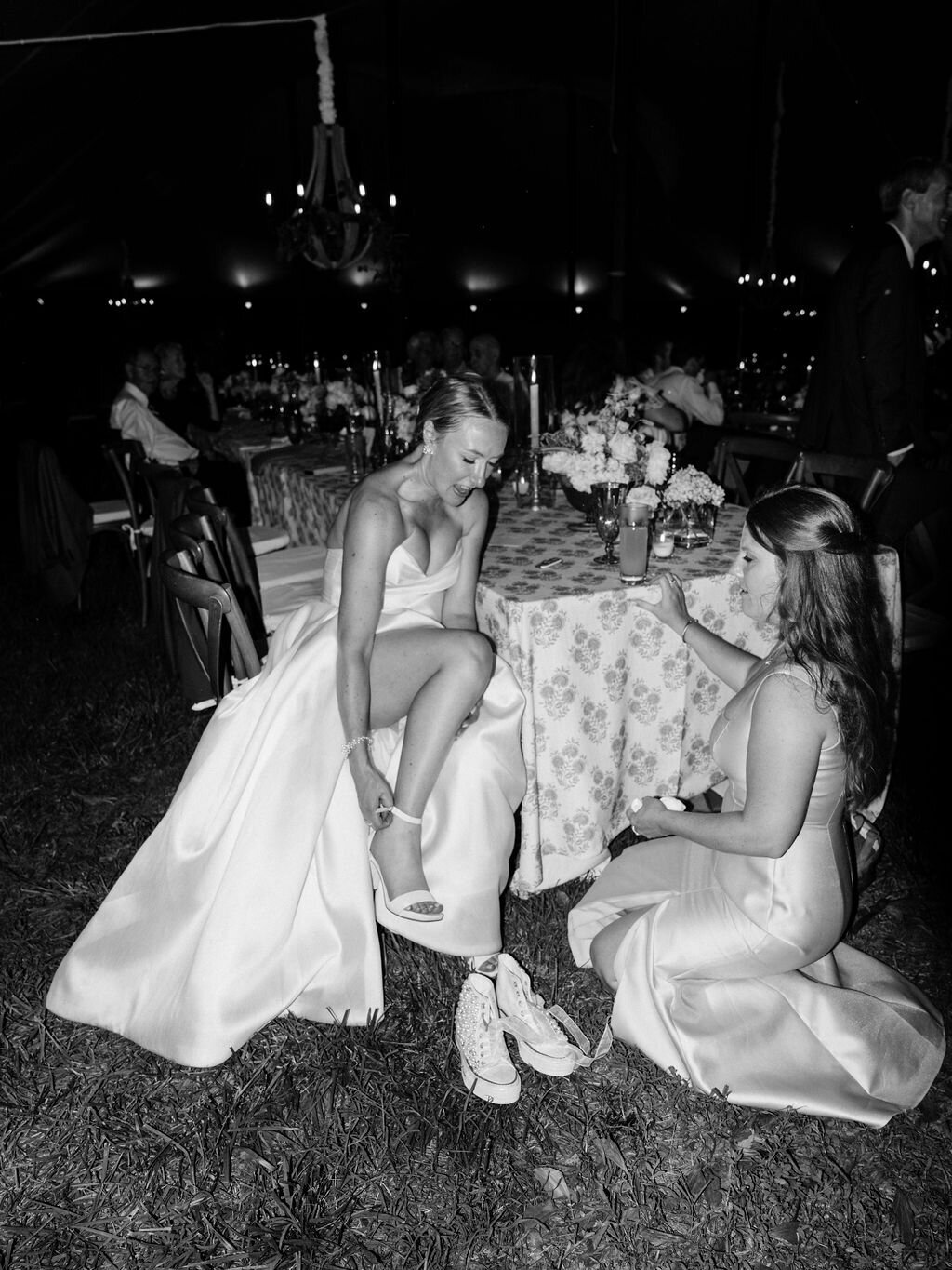 NikkiSanterre_EastCoastPrivateEstateWeddingPhotographer_Caroline&Ben-183