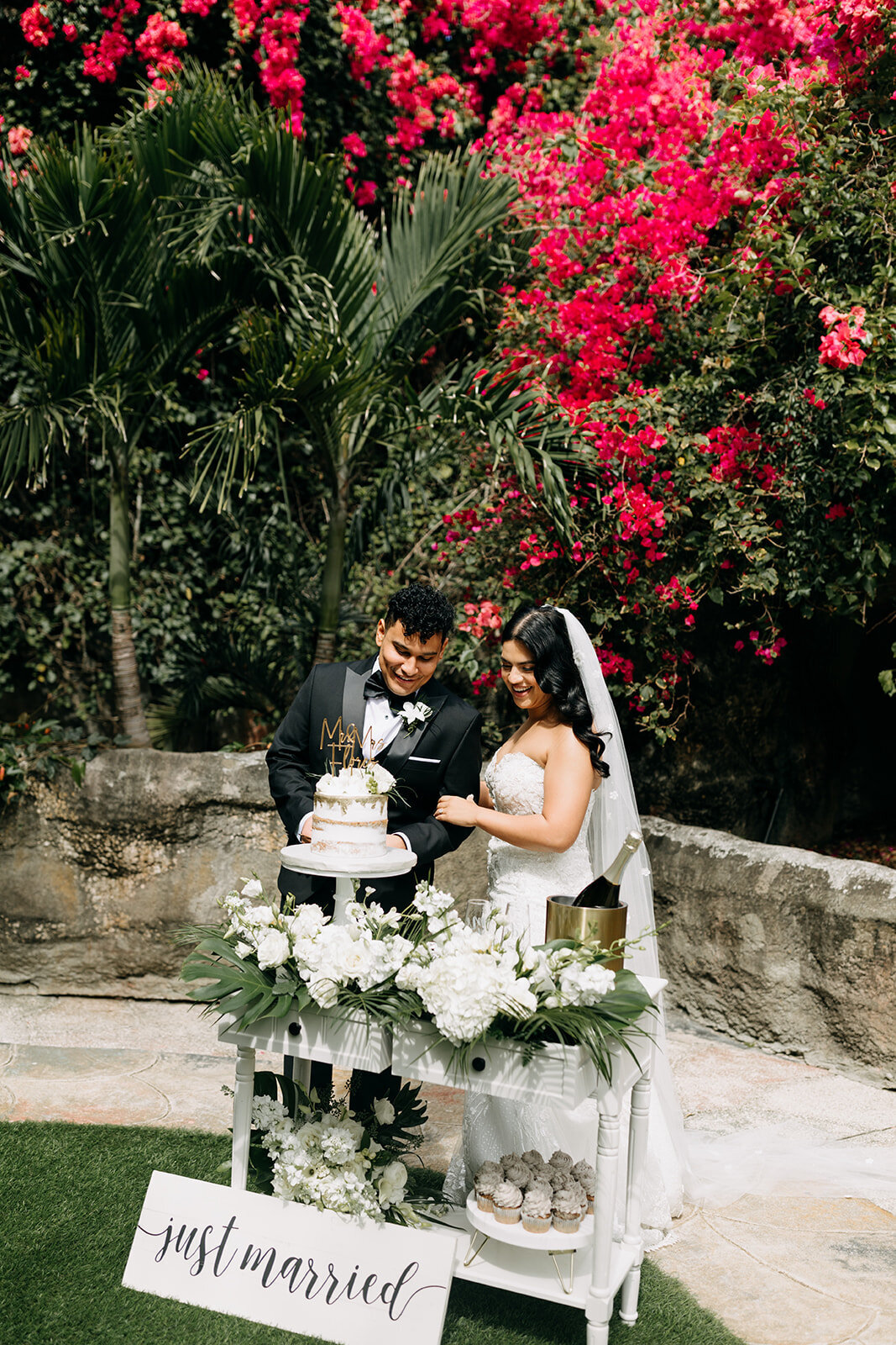 amber-whorter-sunken-gardens-florida-elopement-chantilly-chic-celebrations-9