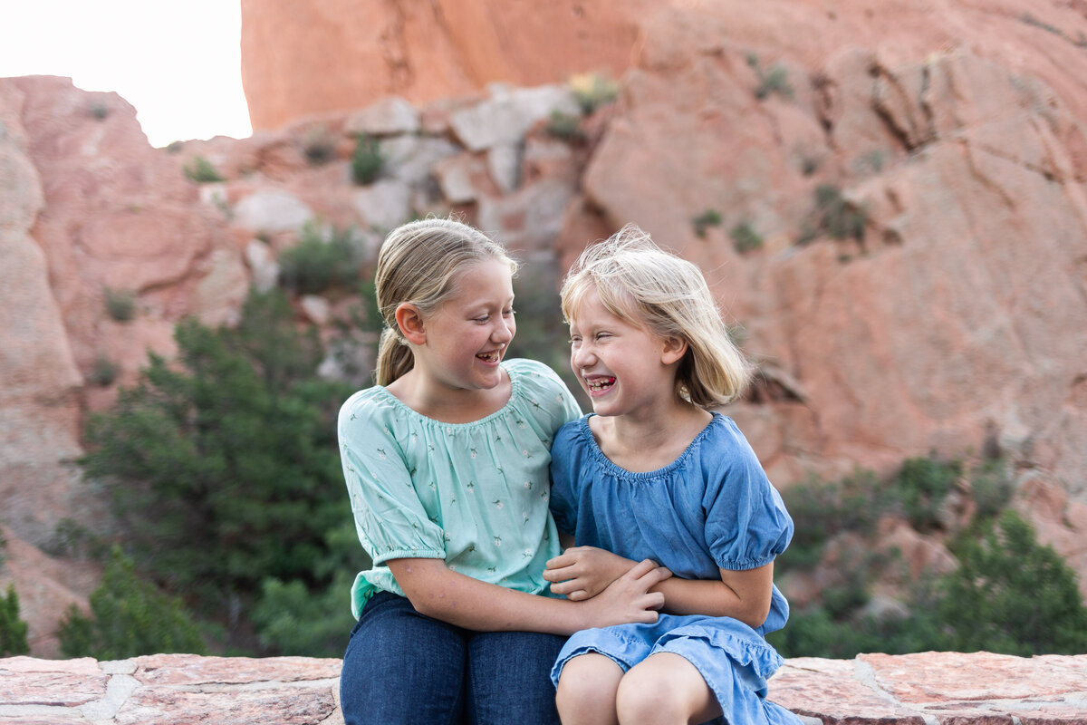 Kansas_City_Photography_with_kids_at_gardnen_of_the_gods_colorado_springs-1