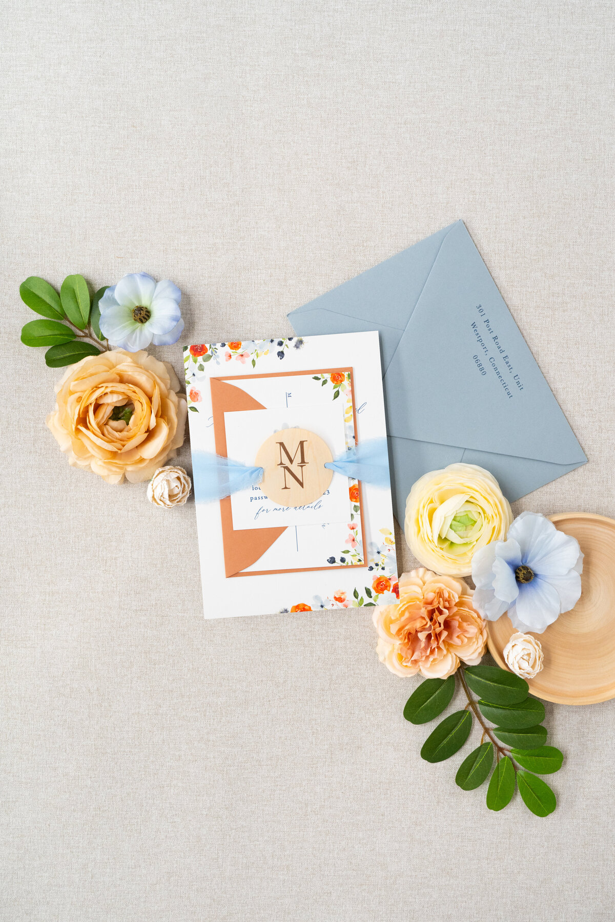 Romantic rustic wedding invitation