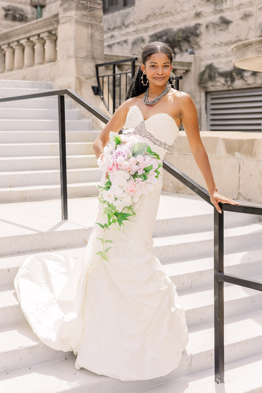 wedding-2nd-shooter-bride-stairs-13745