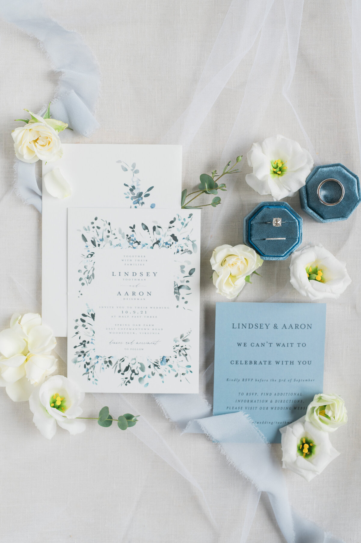 Lindsey + Aaron Sneak Peek -1