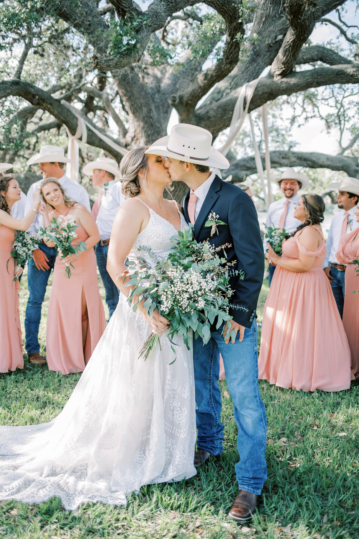 Ink & Willow Photoraphy - Wedding Photographers Victoria TX - Nagel Wedding - ink&willow-weddingparty-176