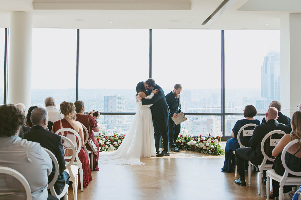 Wedding_Cincinnati_Ohio_Taft Musuem_May2024_Claire_Keathley_Photography-528 3